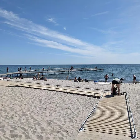 6 Person In Vaeggerlose-by Traum *